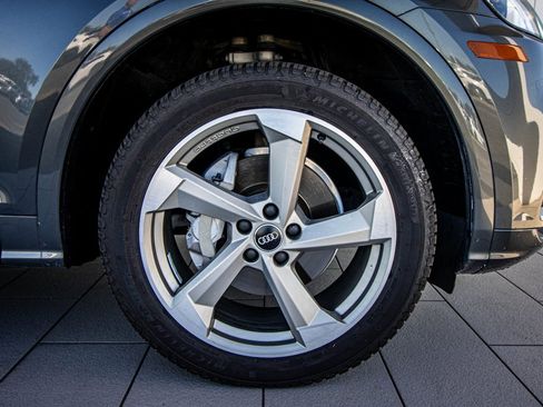 Used 2020 Audi Q5 2.0T Titanium Premium Plus w/ Premium Plus Package image 22