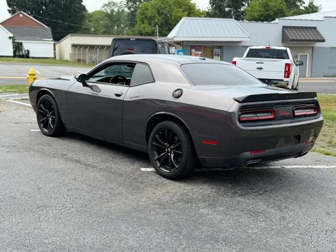Used 2017 Dodge Challenger SXT w/ Blacktop Package RWD image 7