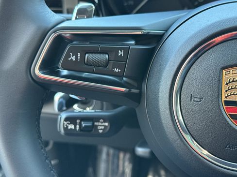 Certified 2026 Porsche Macan AWD/4WD image 28