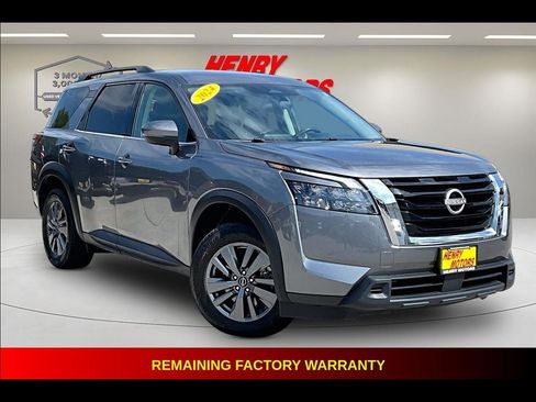 Used 2024 Nissan Pathfinder SV AWD/4WD image 1