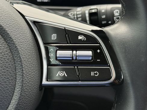 Used 2024 Kia Seltos S AWD/4WD image 32