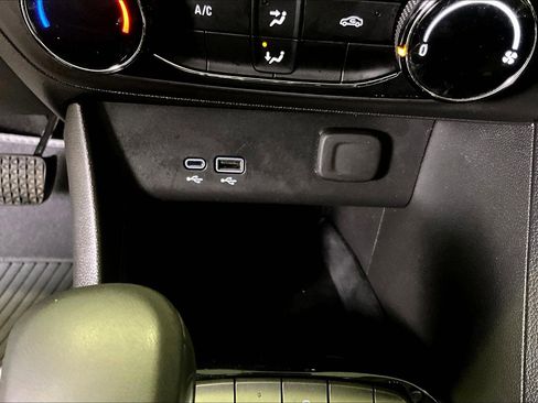 Used 2024 Buick Encore GX Preferred image 15