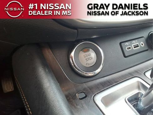 Used 2023 Nissan Murano Platinum w/ Cargo Package FWD image 16