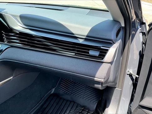 Used 2025 Toyota Camry LE FWD image 13