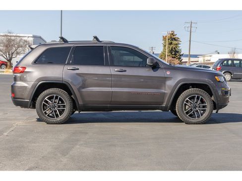 Used 2020 Jeep Grand Cherokee Trailhawk w/ Trailhawk Luxury Group image 2
