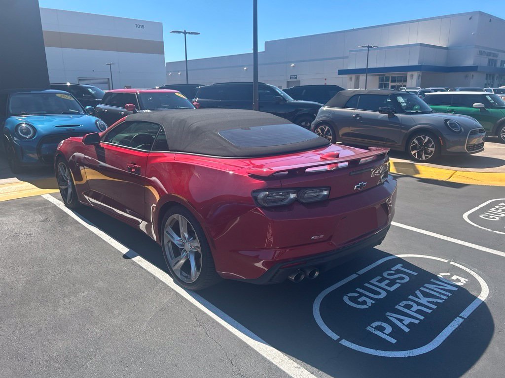 Used 2020 Chevrolet Camaro SS RWD image 5