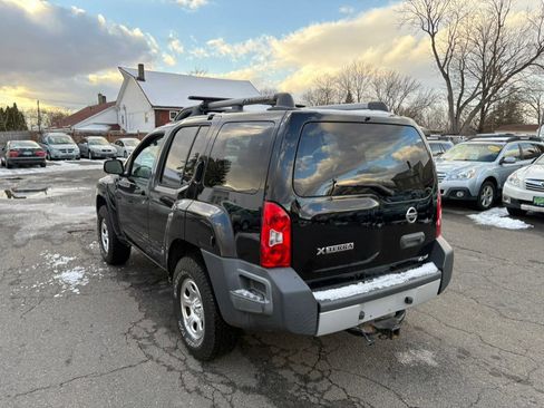 Used 2010 Nissan Xterra X image 3