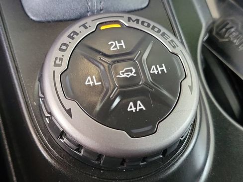 Used 2023 Ford Bronco Outer Banks w/ Sasquatch Package AWD/4WD image 17