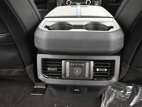 New 2026 Ford F250 Platinum w/ FX4 Off-Road Package image 16