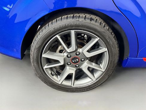 Used 2020 Kia Soul GT-Line w/ GT 2.0L Power Sunroof Package FWD image 33