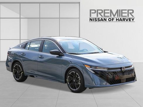 New 2026 Nissan Sentra SR w/ Floor Mat Package FWD image 5