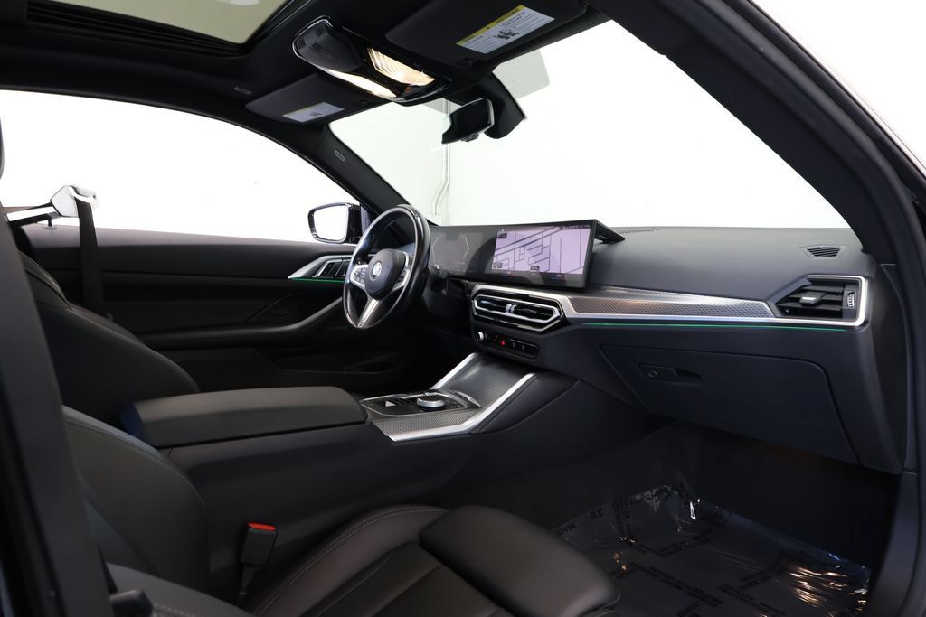 Used 2024 BMW 430i Coupe w/ M Sport Package RWD image 18
