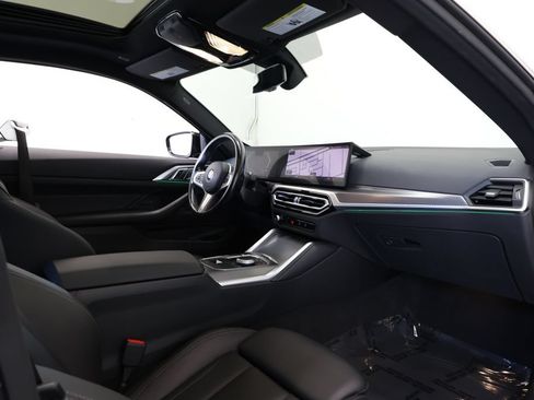 Used 2024 BMW 430i Coupe w/ M Sport Package RWD image 18
