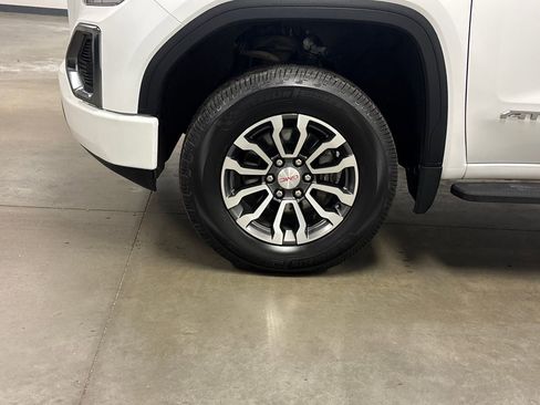 Used 2021 GMC Sierra 1500 AT4 image 9