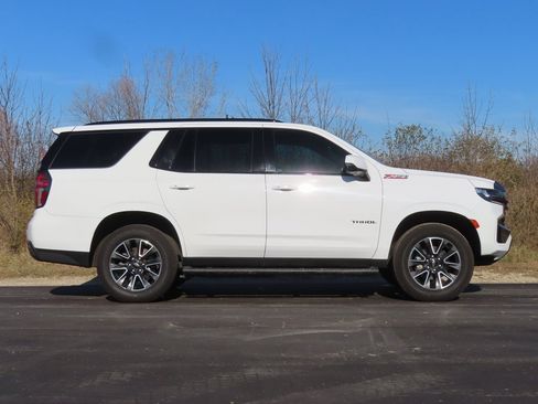 Used 2021 Chevrolet Tahoe Z71 w/ Luxury Package image 2