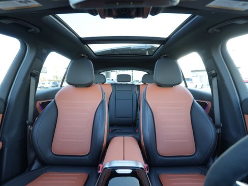 New 2026 Mercedes-Benz GLC 43 AMG 4MATIC image 36