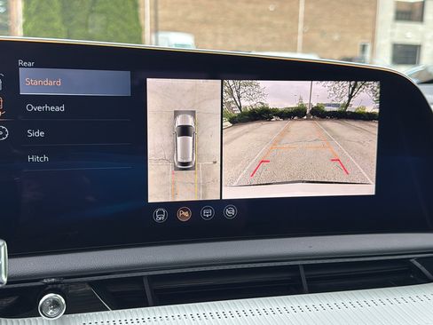Certified 2025 Cadillac Optiq Luxury 2 w/ LPO, Floor Liner Package AWD/4WD image 21