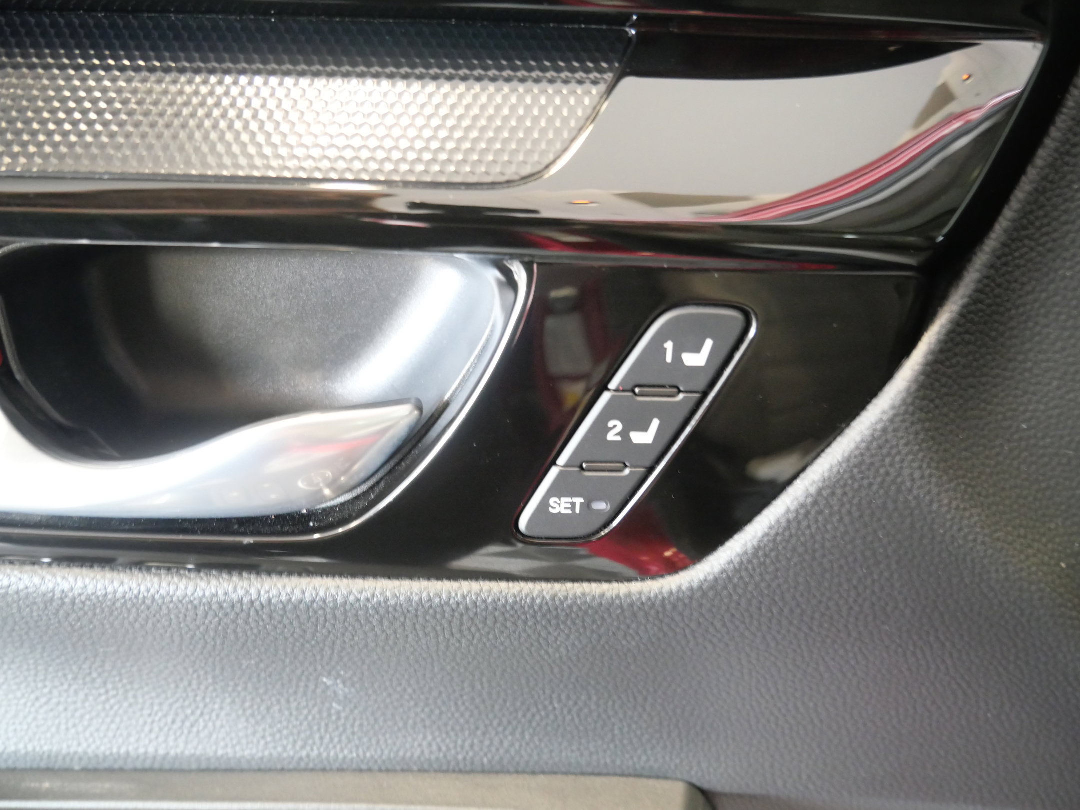 Used 2023 Honda CR-V EX-L image 32