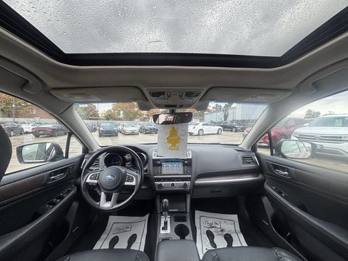Used 2017 Subaru Outback 2.5i Limited image 10