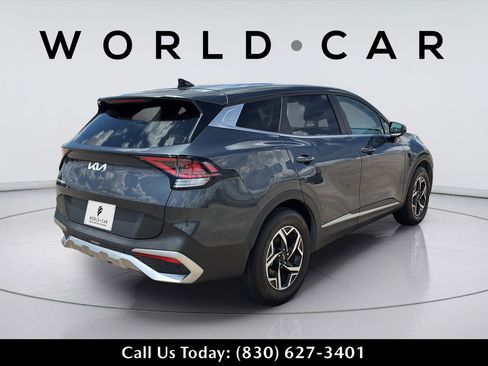 Used 2023 Kia Sportage LX FWD image 5