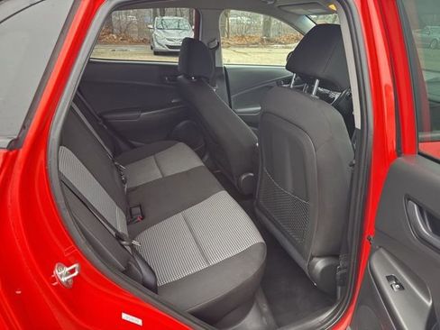 Used 2019 Hyundai Kona SEL image 16