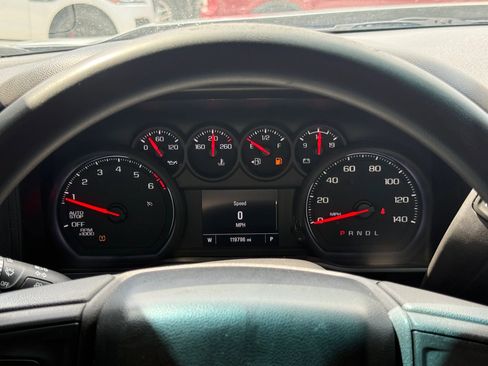 Used 2020 Chevrolet Silverado 1500 Custom w/ Custom Value Package RWD image 10