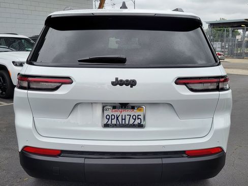 Used 2024 Jeep Grand Cherokee L Altitude RWD image 30