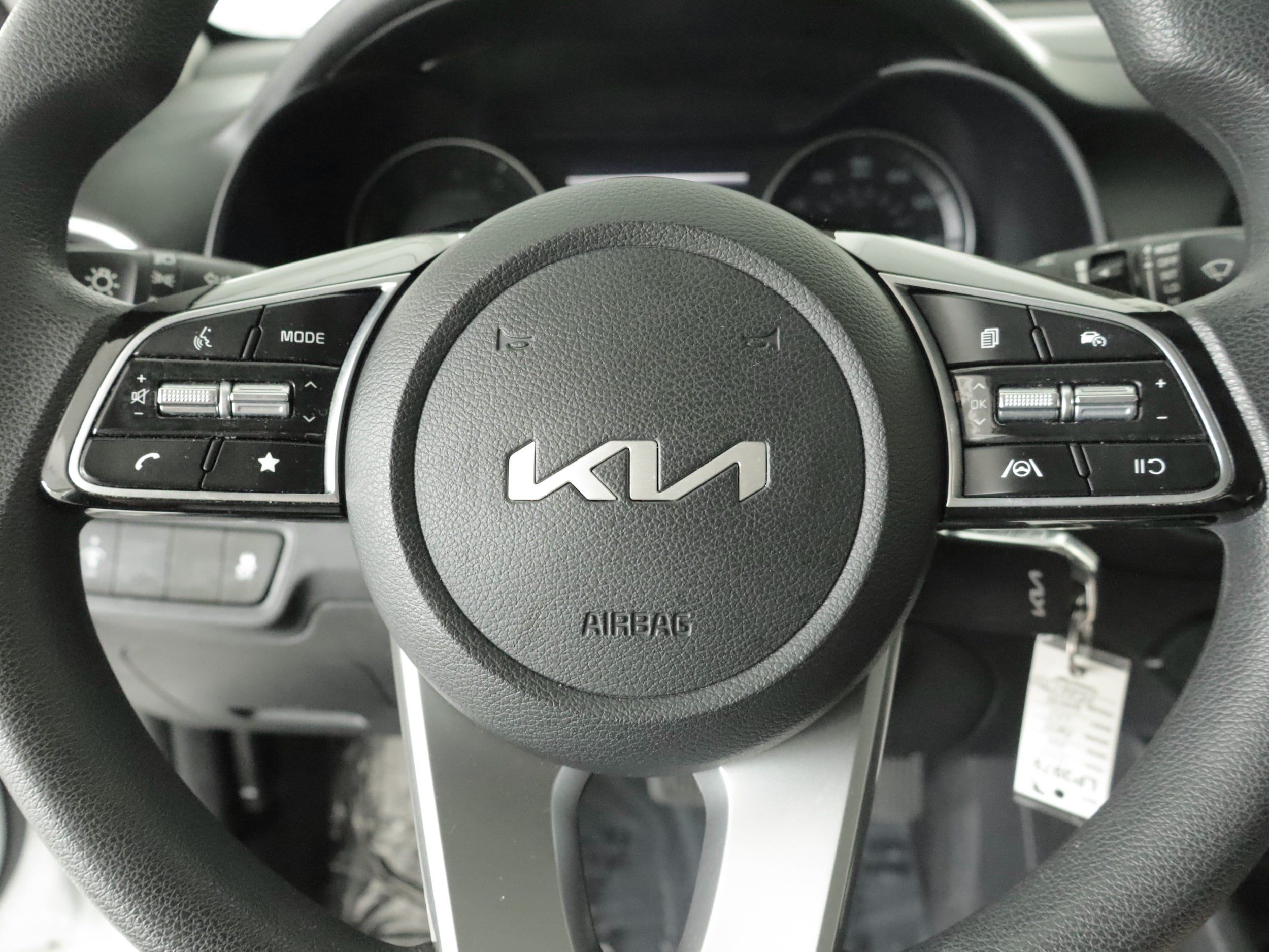 Used 2023 Kia Forte LXS FWD image 10