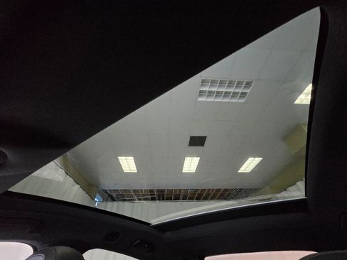 Certified 2025 Porsche Cayenne Coupe image 50