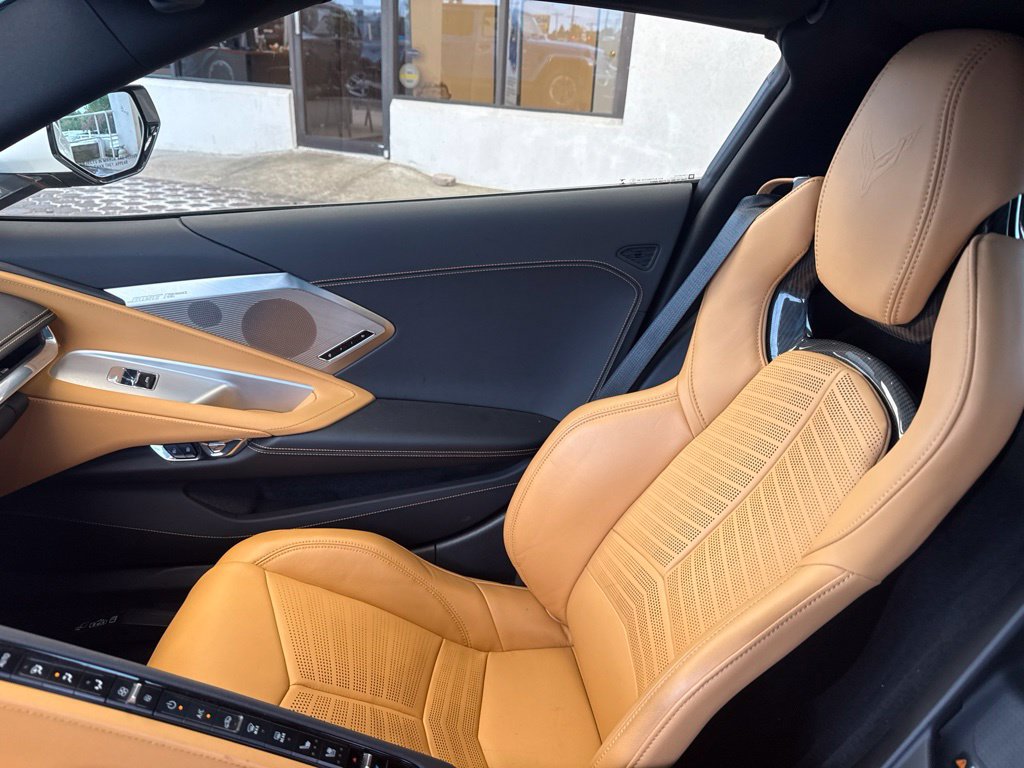 Used 2020 Chevrolet Corvette Stingray Preferred Cpe w/ 2LT Preferred Equipment Group RWD image 25