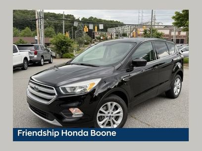 Used 2017 Ford Escape SE w/ SE Cold Weather Package