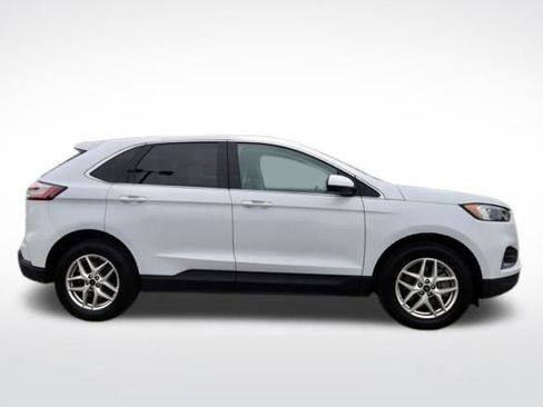 Used 2023 Ford Edge SEL image 8