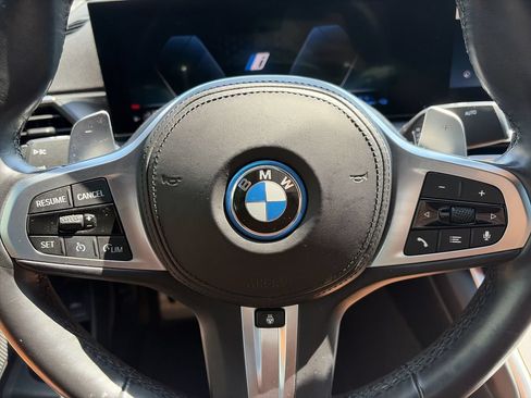 Used 2023 BMW 330e xDrive w/ M Sport Package AWD/4WD image 21