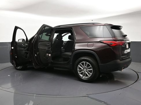 Used 2023 Chevrolet Traverse LT AWD/4WD image 35