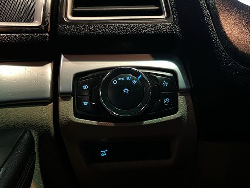 Used 2016 Ford Explorer XLT w/ Equipment Group 202A image 23