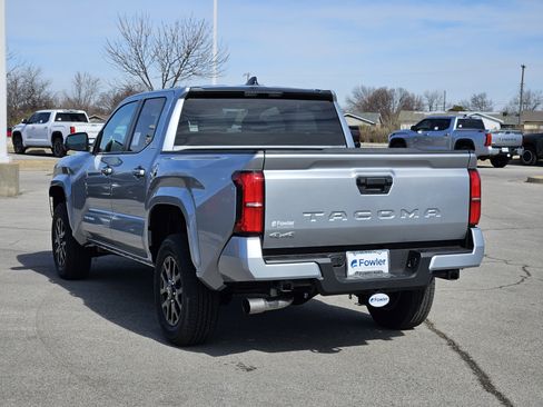 New 2026 Toyota Tacoma SR5 image 3