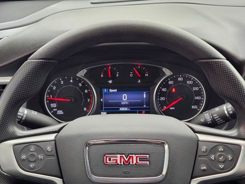 Used 2022 GMC Acadia SLE FWD image 17