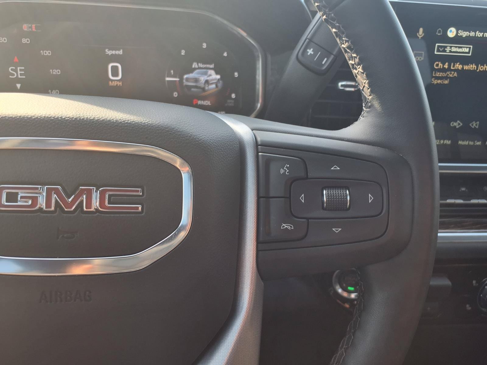 Used 2026 GMC Sierra 1500 Elevation w/ Elevation Select Package RWD image 16
