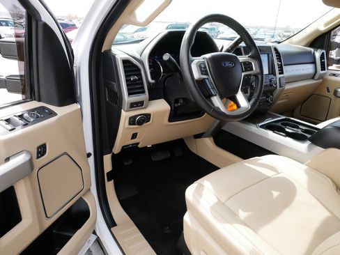 Used 2019 Ford F350 Lariat w/ Lariat Value Package image 9