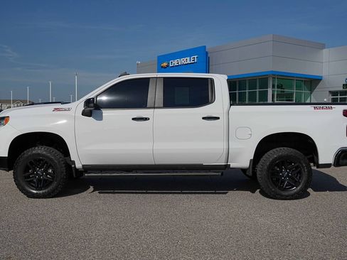 Used 2025 Chevrolet Silverado 1500 LT Trail Boss w/ Convenience Package II AWD/4WD image 10