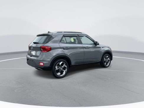 Used 2021 Hyundai Venue SEL image 7