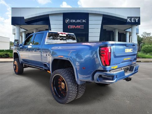 Used 2025 GMC Sierra 3500 Denali Ultimate image 3