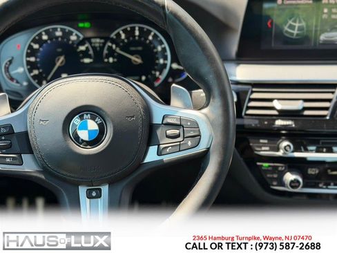 Used 2020 BMW M550i xDrive AWD/4WD image 28