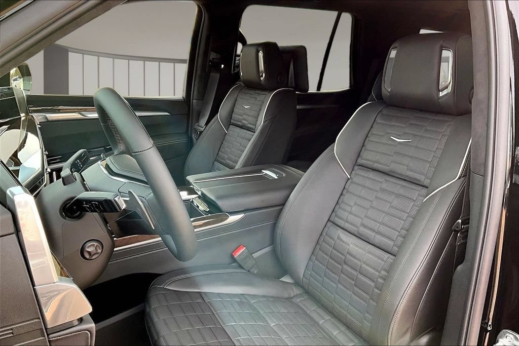 New 2026 Cadillac Escalade Platinum Sport w/ LPO, Floor Liner Package AWD/4WD image 9