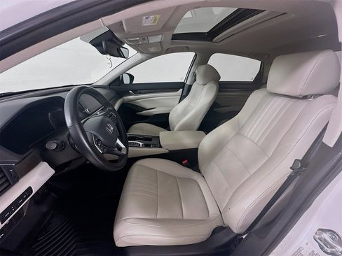 Used 2021 Honda Accord Touring image 22