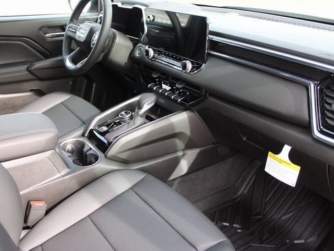 New 2026 GMC Canyon Elevation w/ Convenience Package image 16