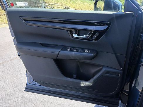 Used 2026 Honda CR-V EX-L image 8