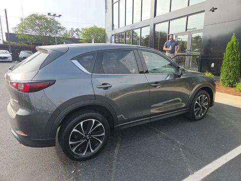 Used 2023 MAZDA CX-5 AWD 2.5 S w/ Premium Package image 4