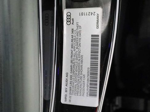 Used 2022 Audi RS e-tron GT w/ Year 1 Package AWD/4WD image 41