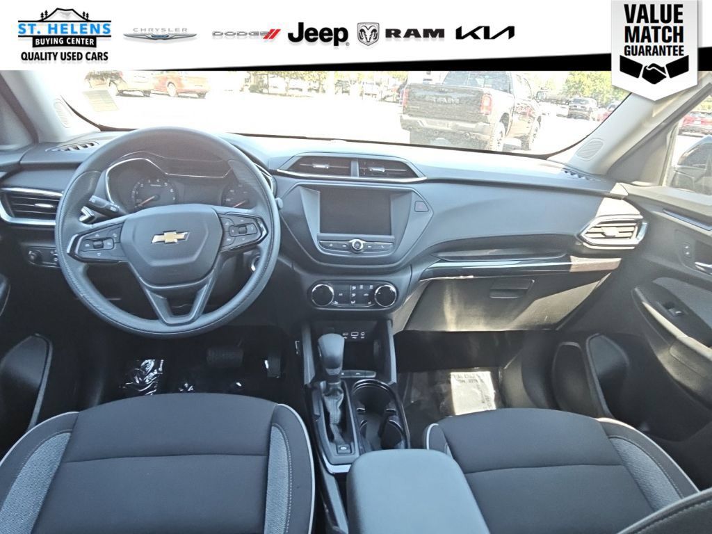 Used 2023 Chevrolet TrailBlazer LT FWD image 23